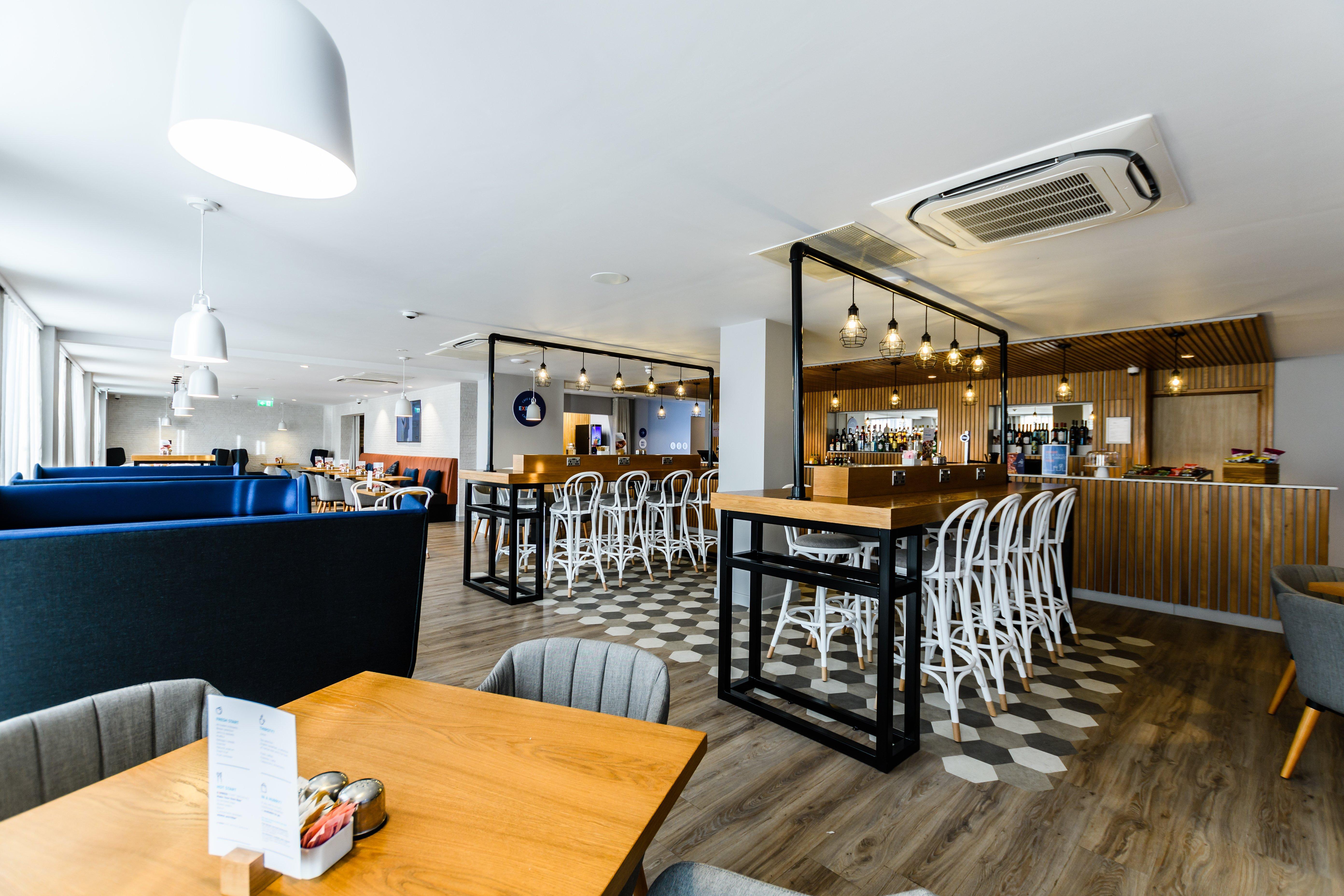 Holiday Inn Express - Wigan By Ihg Eksteriør billede